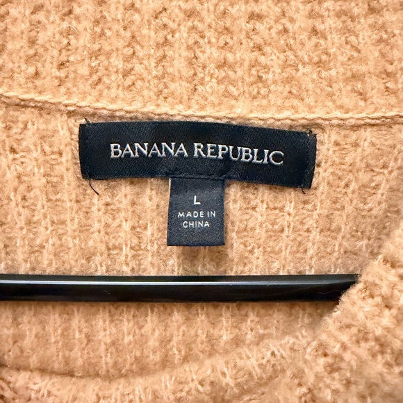 Banana Republic Tan Waffle Knit Crewneck Sweater | Size Large - Picture 3 of 6